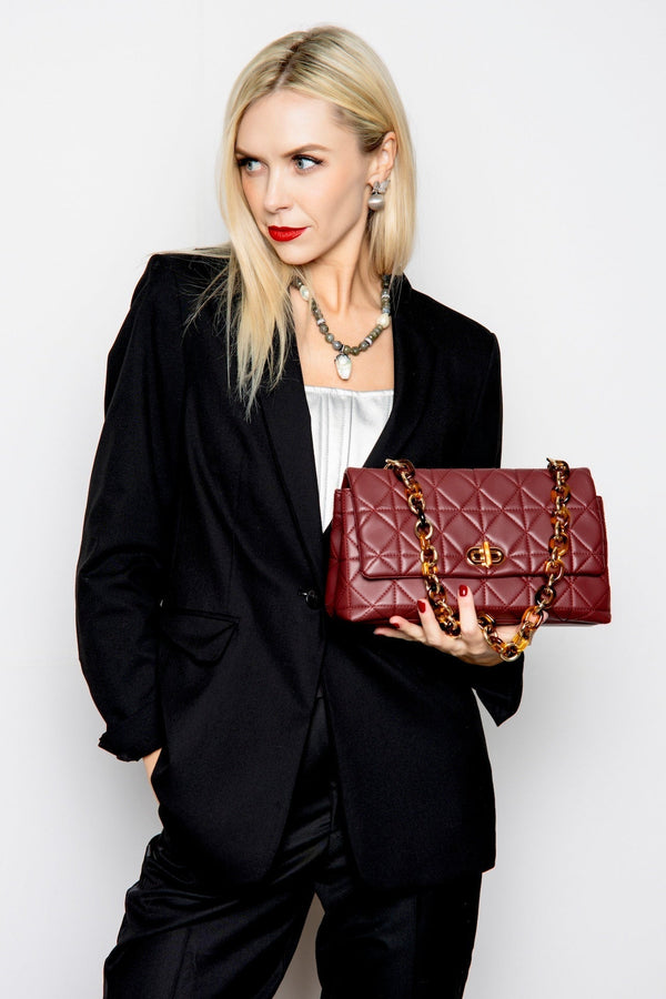 Why Italian Leather Handbags Are the Smart Luxury Every Woman Over 40 Deserves